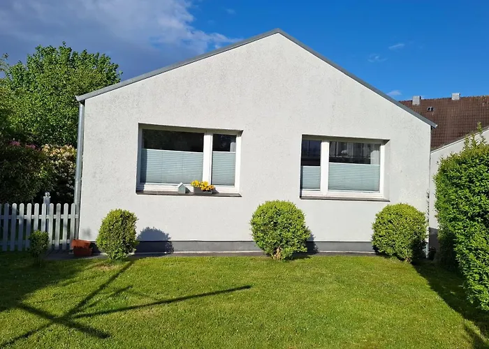 Cosy House mit Garten, Hunde willkommen