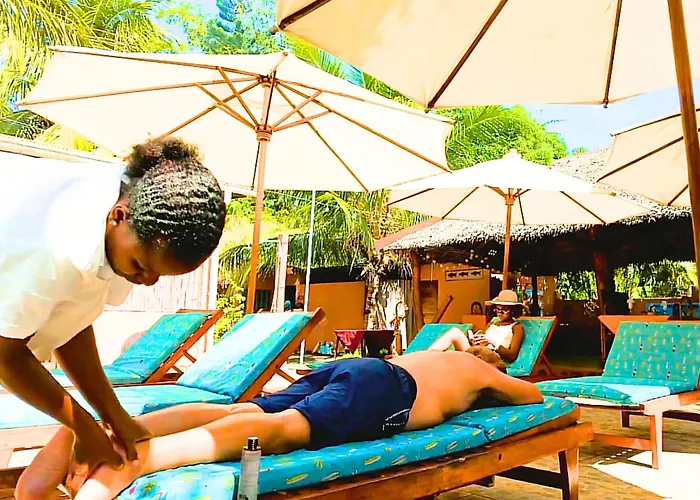Fleur D'Ylang Hotel