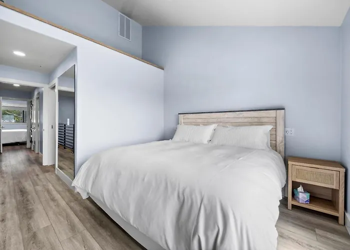 Seascape Ocean View Condo