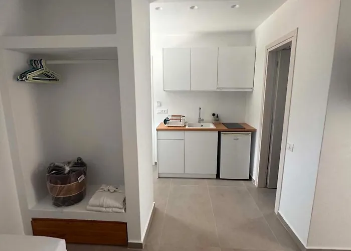 Studios Mirtia
