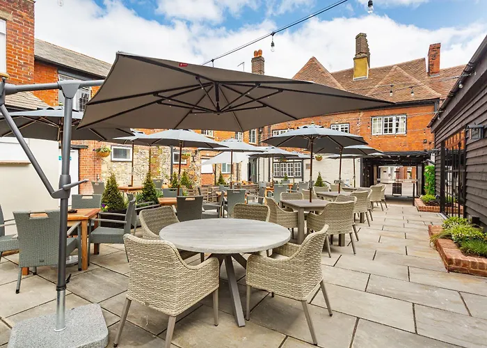 The George Hotel, Amesbury, Wiltshire - The Coaching Inn Group