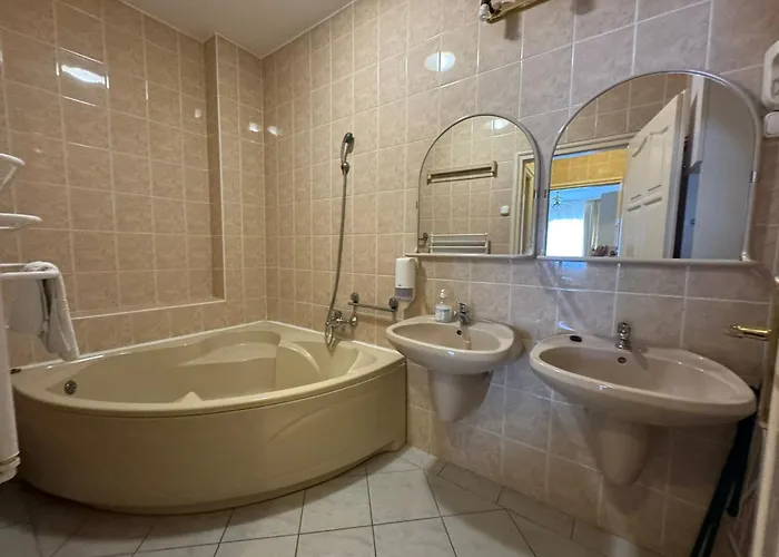 Siesta Club Apartman Harkany