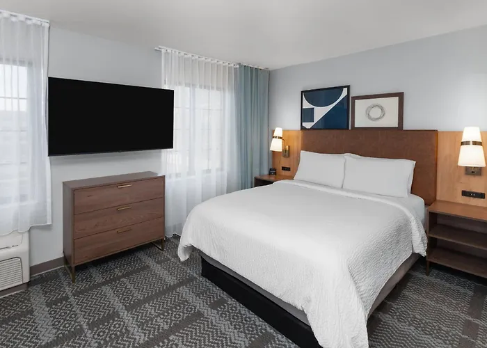 Staybridge Suites Lansing-Okemos By Ihg