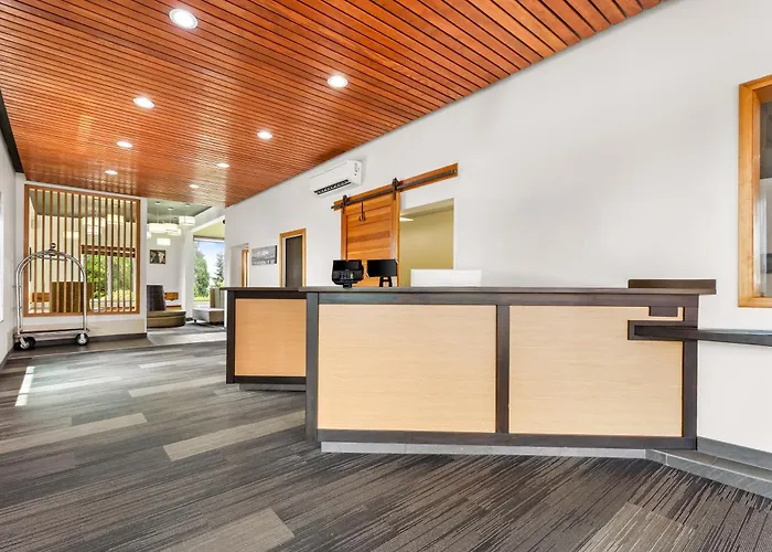 Quality Inn & Suites Clackamas - Portland