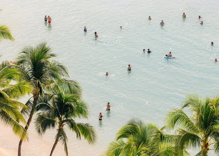 Waikiki Circle Hotel By Castle