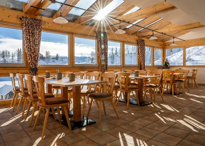 Alpen Arnika Hotel & Restaurant