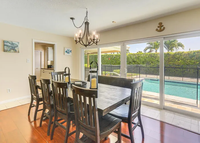 Riviera Beach Vacation Home W/ Pool: Walk To Beach