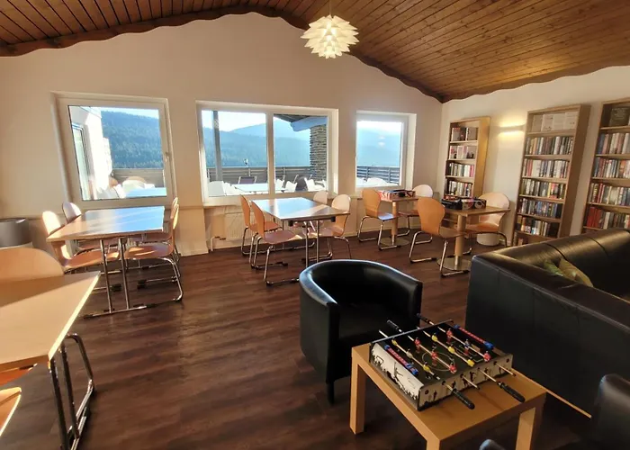 Bayvista Lodge - Studios & Apartments