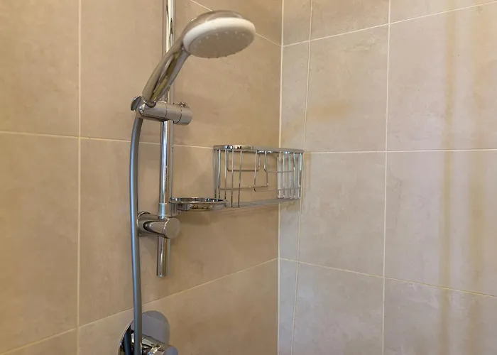 Flowers & Garden Apartment Con Vista Lago