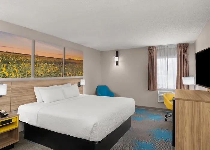 Days Inn By Wyndham Mandan Bismarck Area