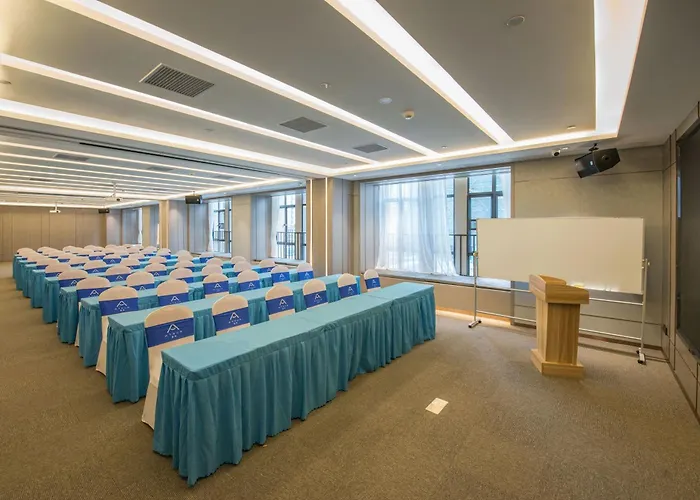 Atour Hotel Qingyuan Shunying Guangbai
