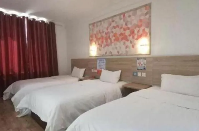 Pai Hotel-Hami Yingbin Avenue Airport