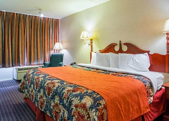 Rodeway Inn & Suites