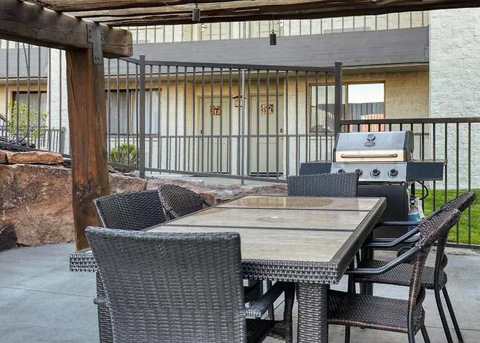 Best Western Foothills Inn