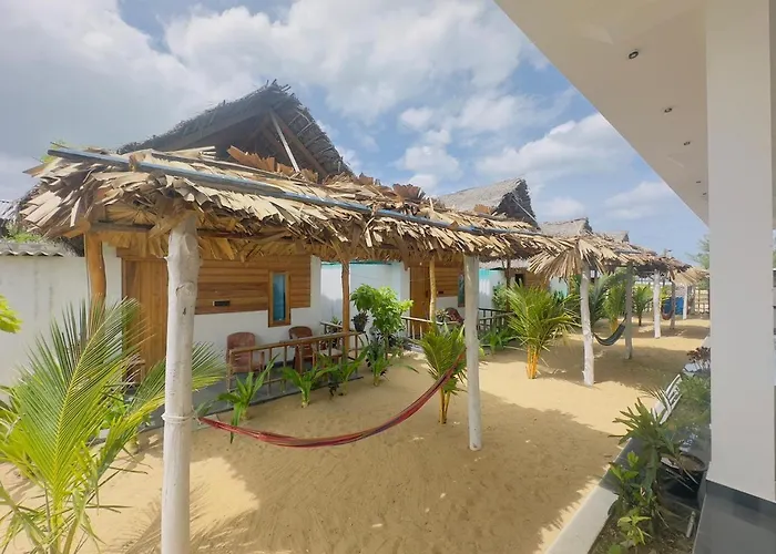 Amwaj Blue Cabana Arugambay