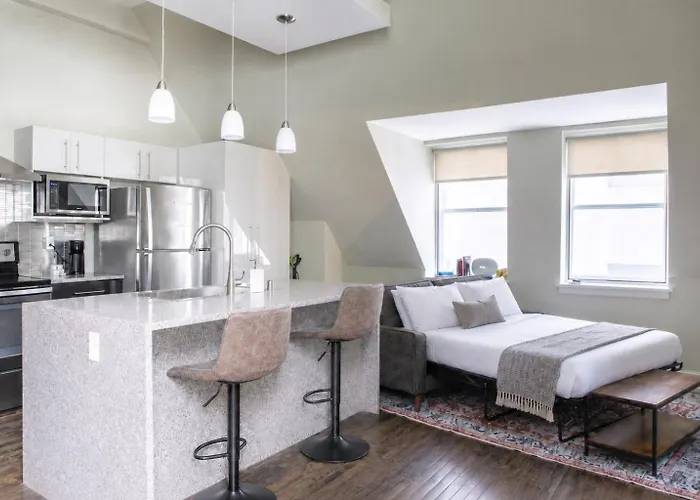 Downtown Luxury 1Br Loft - Walkable - Sleeps 4