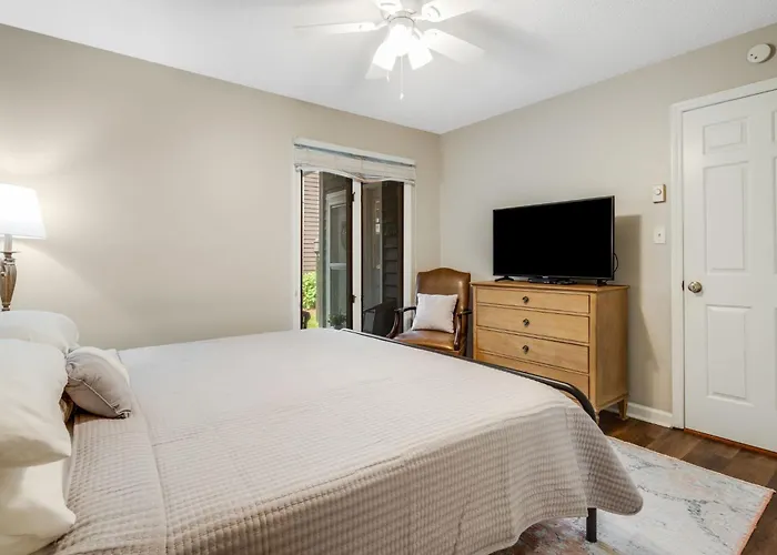 Brook Haven Condo - Downtown Blowing Rock Ground Floor Fully Stocked With 2 King Beds