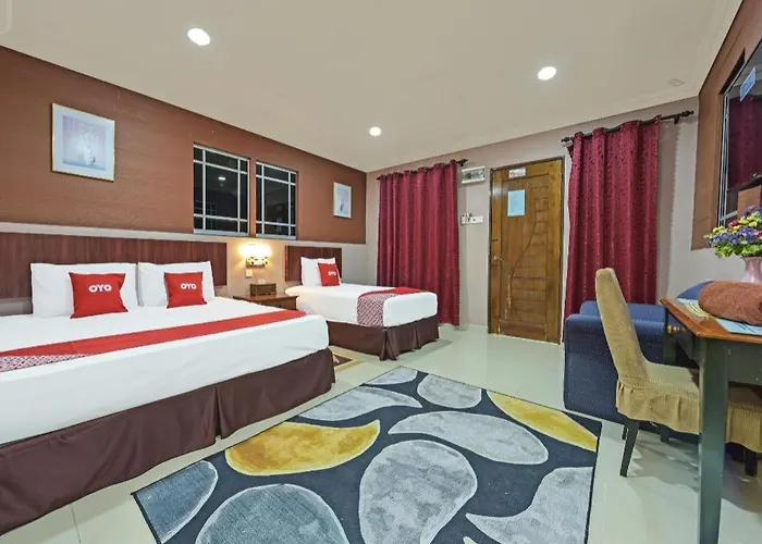 Oyo 90642 Twin Mutiara Chalet & Homestay