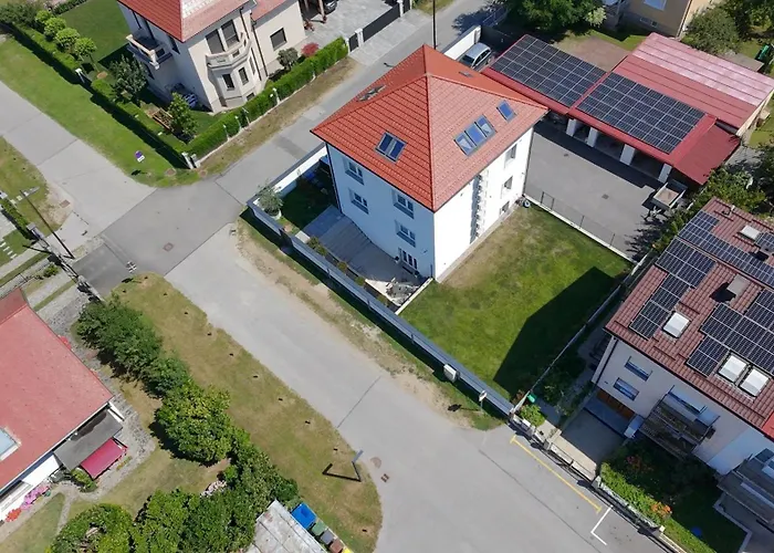 Casa Box Apartment Free Garage