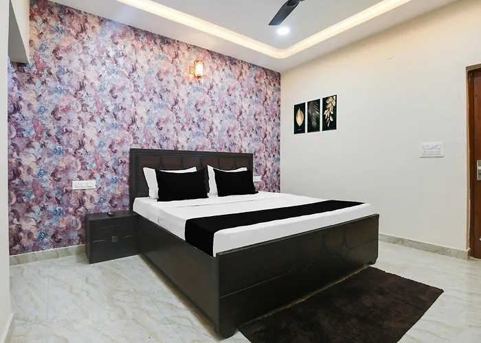 Hotel O Royal A