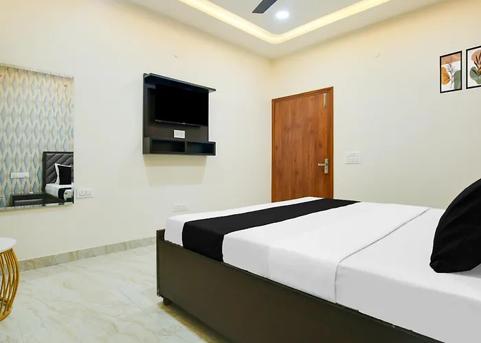 Hotel O Royal A