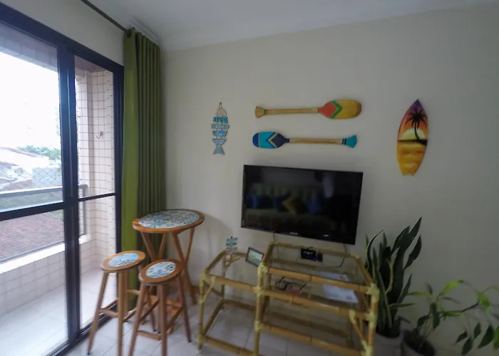 Apto a 150m da Praia Grande Completo 6 pessoas