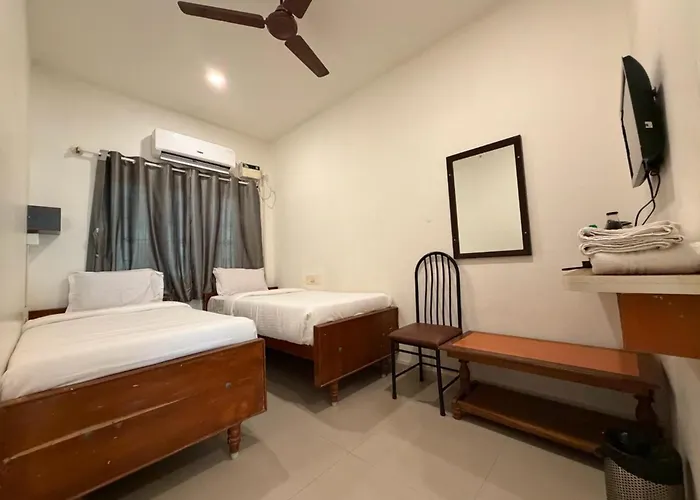 Hare Rama Hare Krishna - Eesha Hotel