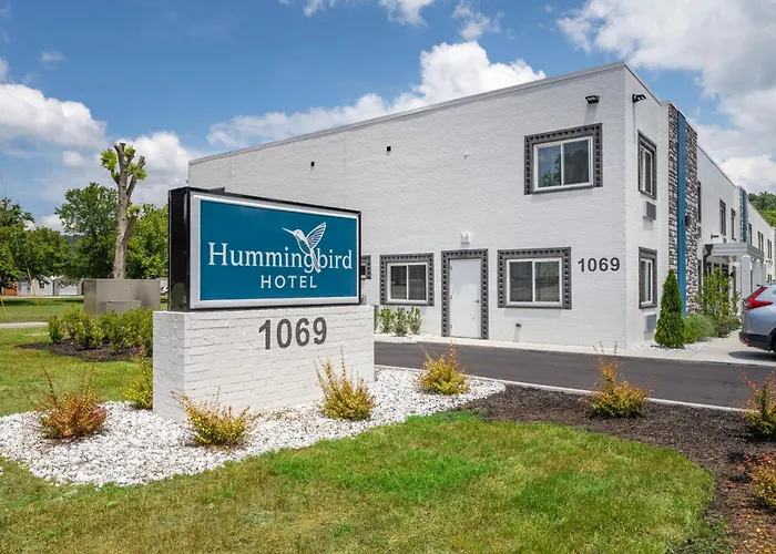 Hummingbird Hotel