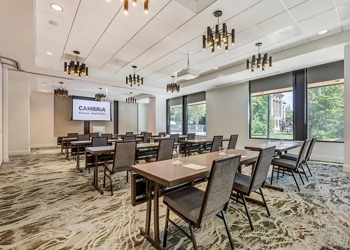 Cambria Hotel Portland - Pearl District