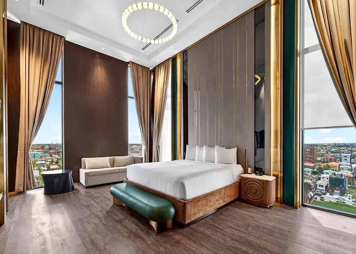 Jewelz By Kings Hotel