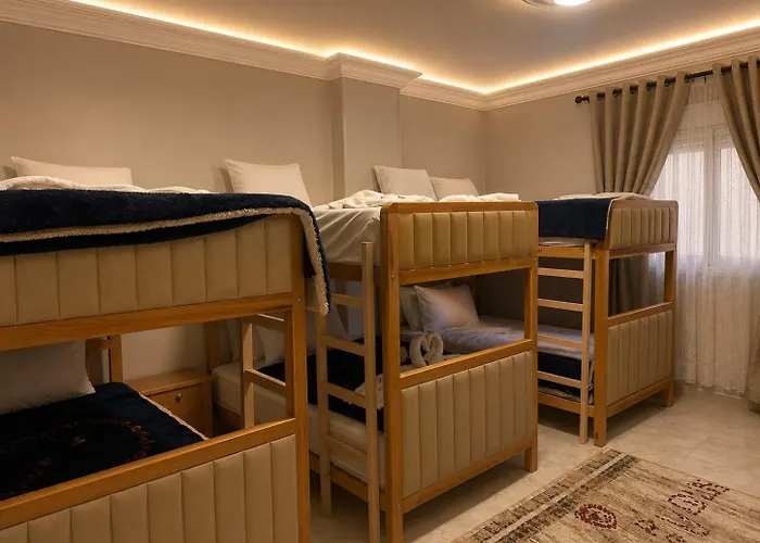 Pyramids Crypt Hotel