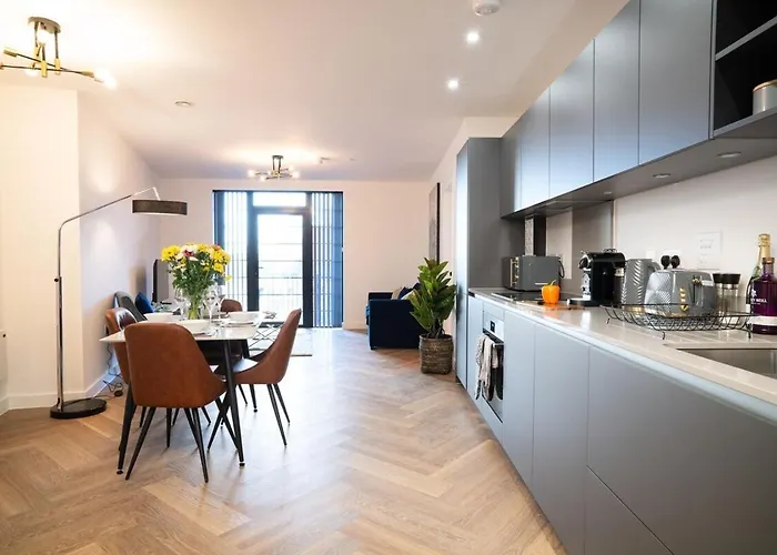 Lockside Apartment 23