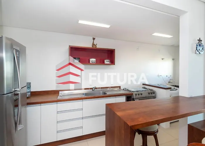 Apartamento para aluguel de temporada em Bombas
