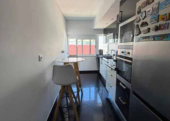 Cozy Apartment Almada