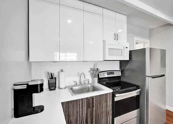 Coastal Charm 1Br Retreat Near Pompano Beach