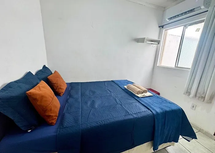 Apt 11 Completo com Ar-Condicionado e Garagem em área central Petrolina