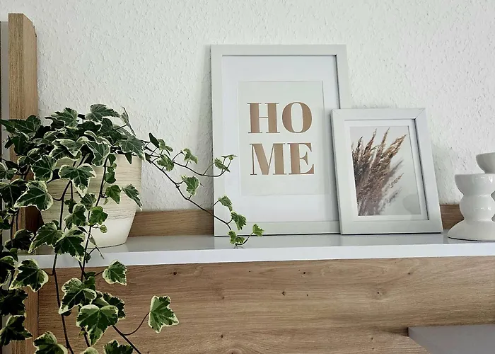 Ferienwohnung Elya Gartenparadies nahe Events, Outlet und Spa