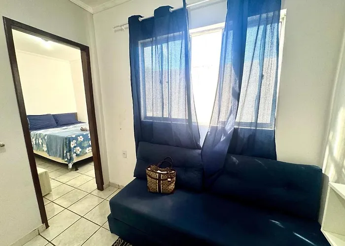 Apt 11 Completo com Ar-Condicionado e Garagem em área central Petrolina