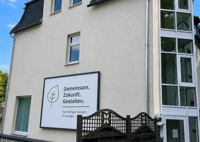Ferienwohnung Dietel in Bad Schlema mit Netflix Terrasse Parkplatz Kurtaxe Wäscheset inklusive