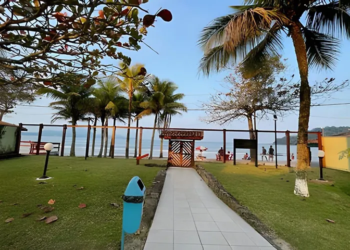 Pé na Areia Praia das Toninhas com Vista pro Mar
