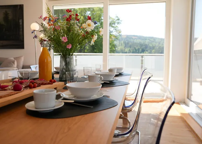 Penthouse mit Whirlpool, Sauna, XXL-Terrasse mit Bergblick&Tischfußball
