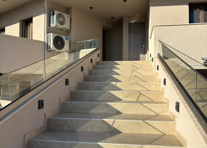 Νεακιτοσ Luxury Apartments