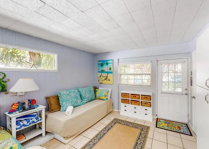 21 Palms Unit B