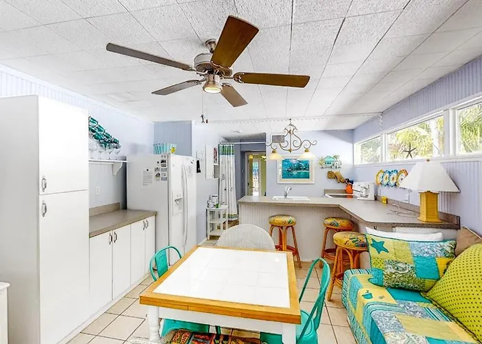 21 Palms Unit B
