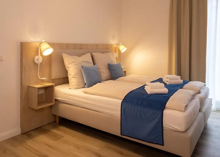 Fairschlafen Boutique Hostel Doppelzimmer Kajüte 0-15 mit Terrasse, Sauna, Fitness