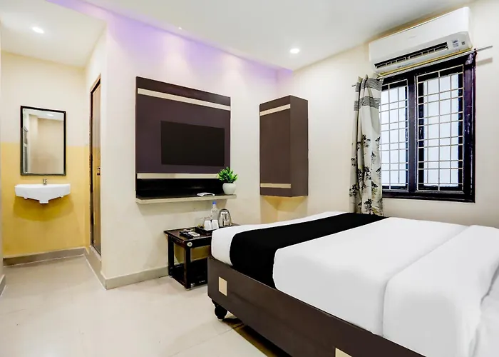 Hotel O Rajahmundry Central Railway Station Formerly Sanjeevi Residency