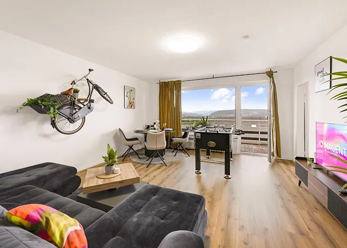 MOLA Apartments - Panoramablick, Balkon, 5 Pers, Bahnhofsnähe, Parkplatz