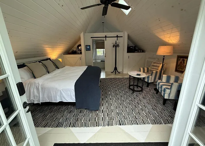 Saugatuck Studio Walk To Downtown And Waterfront