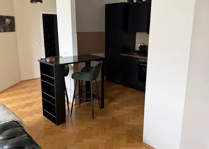 Exklusives und stilvoll eingerichtetes Apartment für Erwachsene