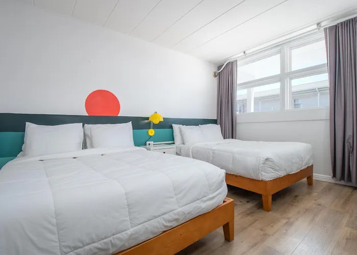 The Oceanana Motel